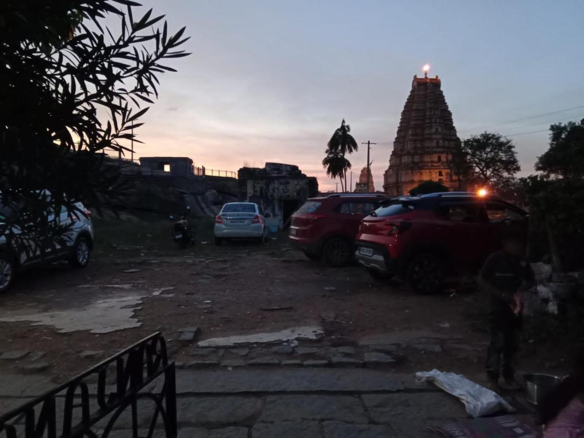 Ranjana Guesthouse Hampi Esterno foto